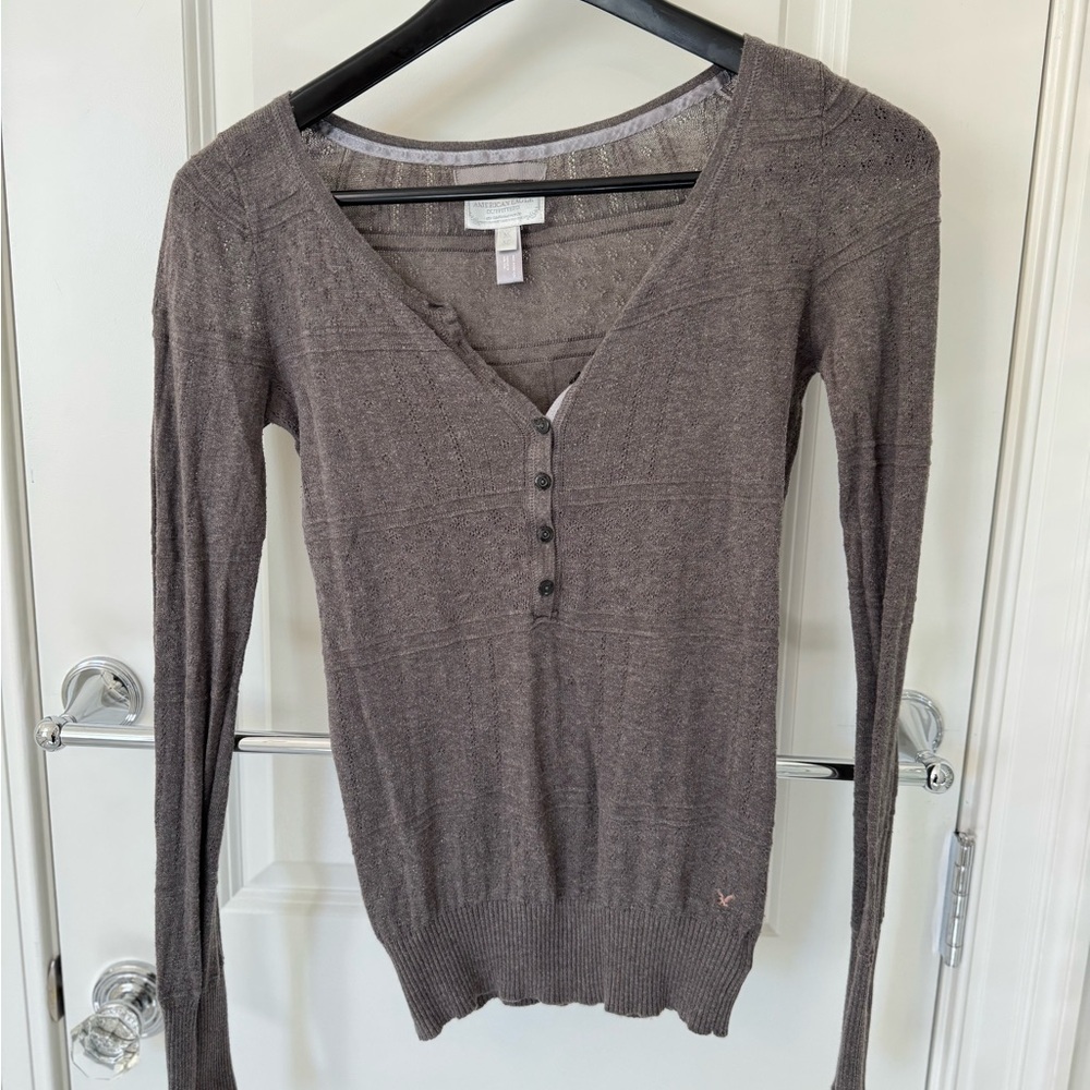 Vintage American Eagle Outfitters Taupe Buttoned Front Sweater
